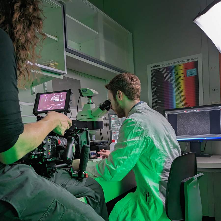 Dreharbeiten im Labor in der Universität Tübingen